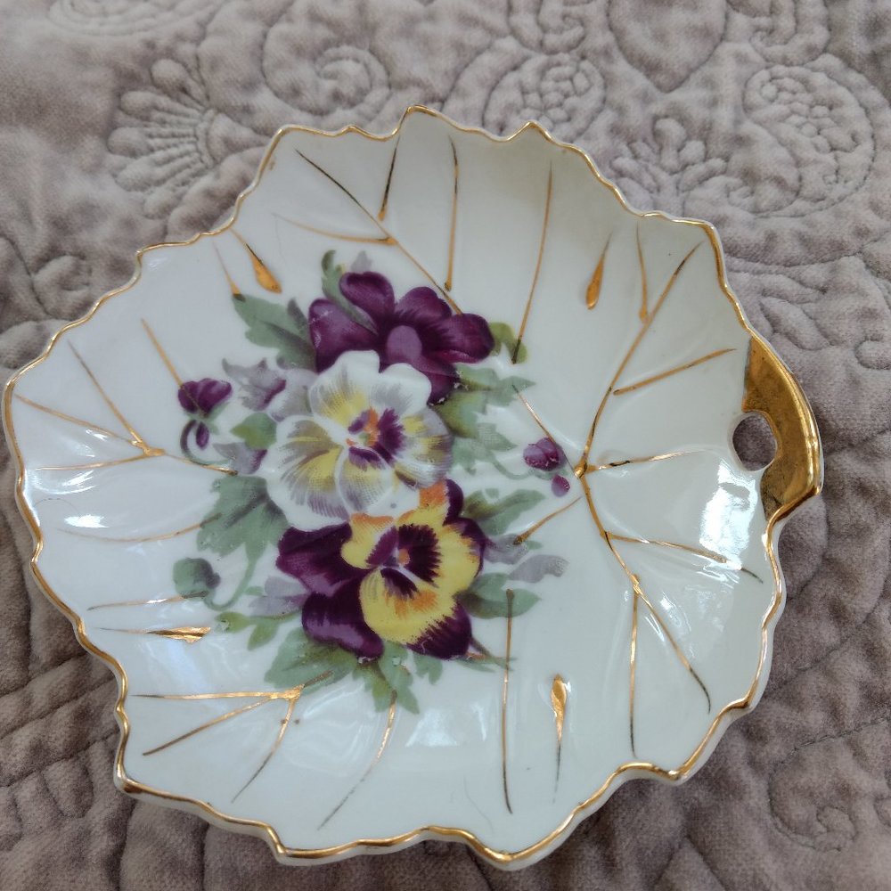 vintage dresser tray